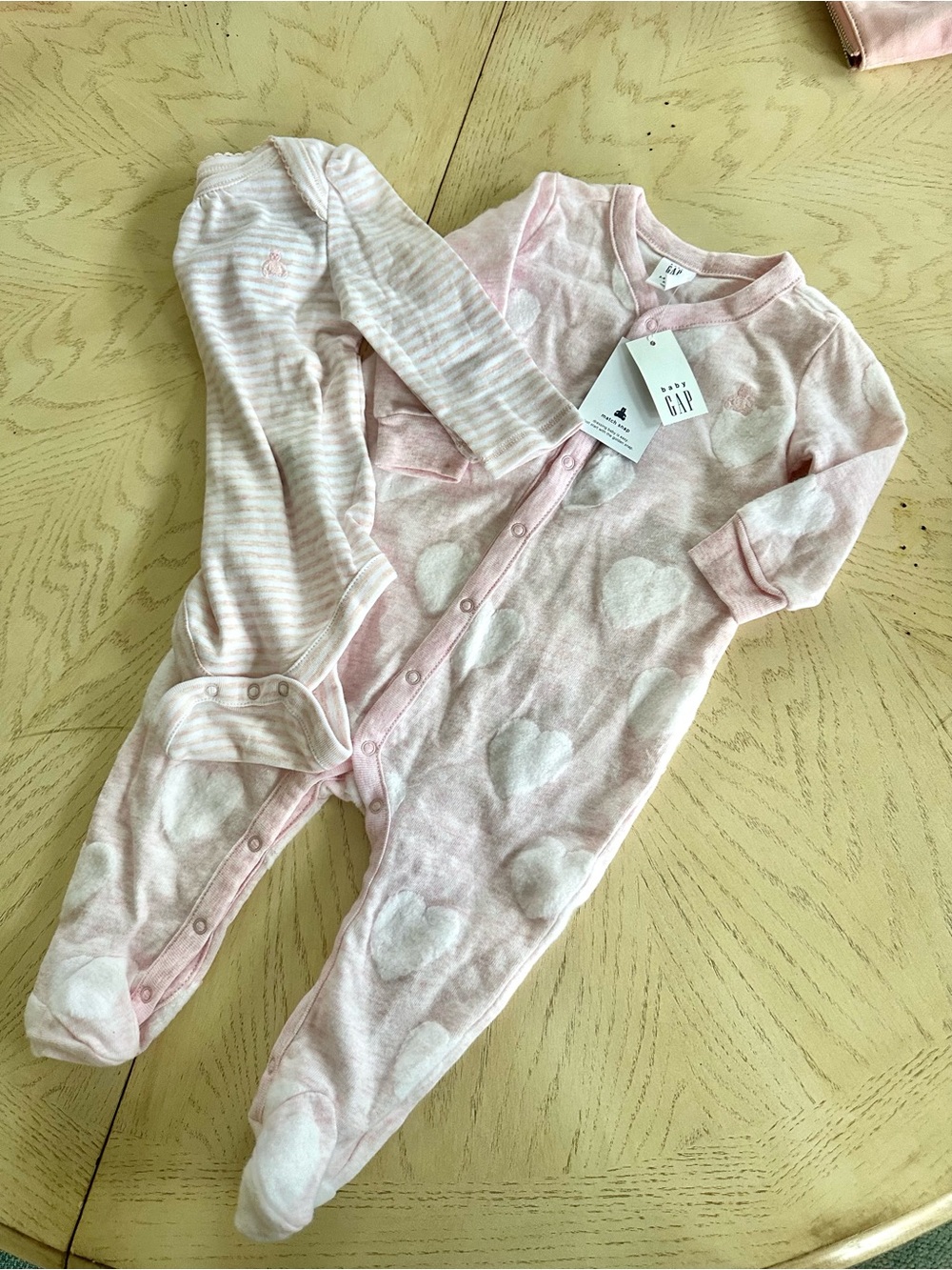 NWT GAP Bundle Baby First Favorite Print Onesie Bodysuit Bear Pink Hearts 3-6 MO